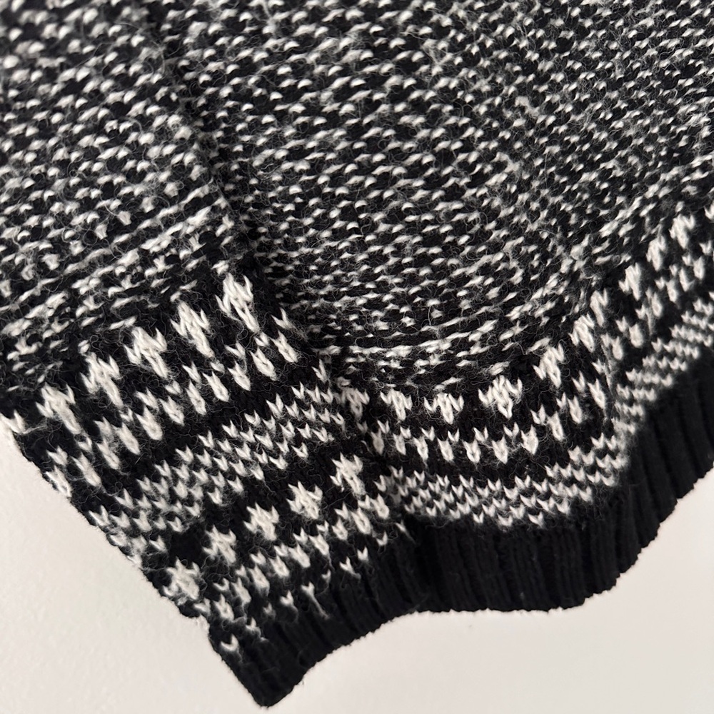 Winter/Christmas Knit Sweater - Picture 7 of 7